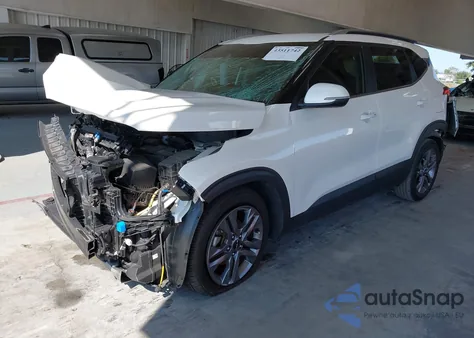 2023 Kia Seltos S z USA, uszkodzony, nr VIN KNDEU2AA4P7360757